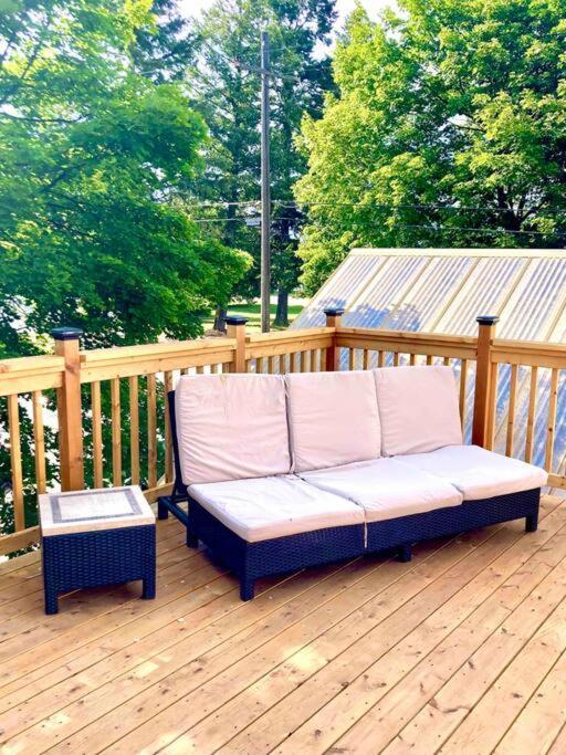Victorian Guest Getaway-20Mins To Glacier National Park-10Mins To Airport! Columbia Falls Kültér fotó
